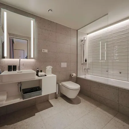 Aparthotel Adina Colonia