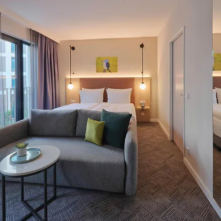 Adina Aparthotel 4*