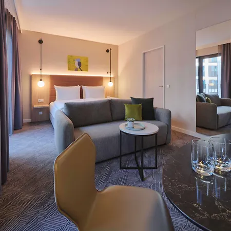 Aparthotel Adina 4*