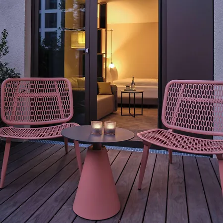 Aparthotel Adina 4*