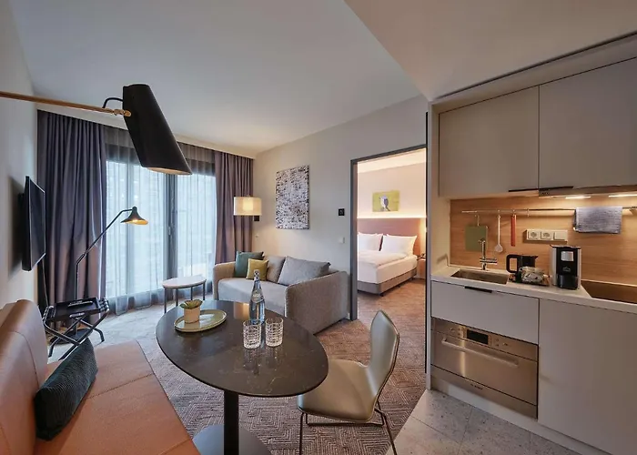 Adina Aparthotel Cologne