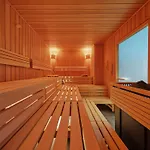 Aparthotel Adina